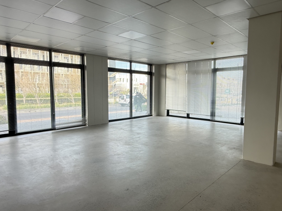 To Let Commercial Property for Rent in Paardevlei Western Cape